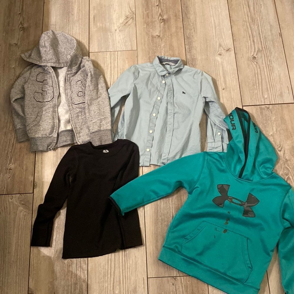 Lot of Boys 6 Clothes 2 Sweatshirts, Button Up & Long Sleeve
